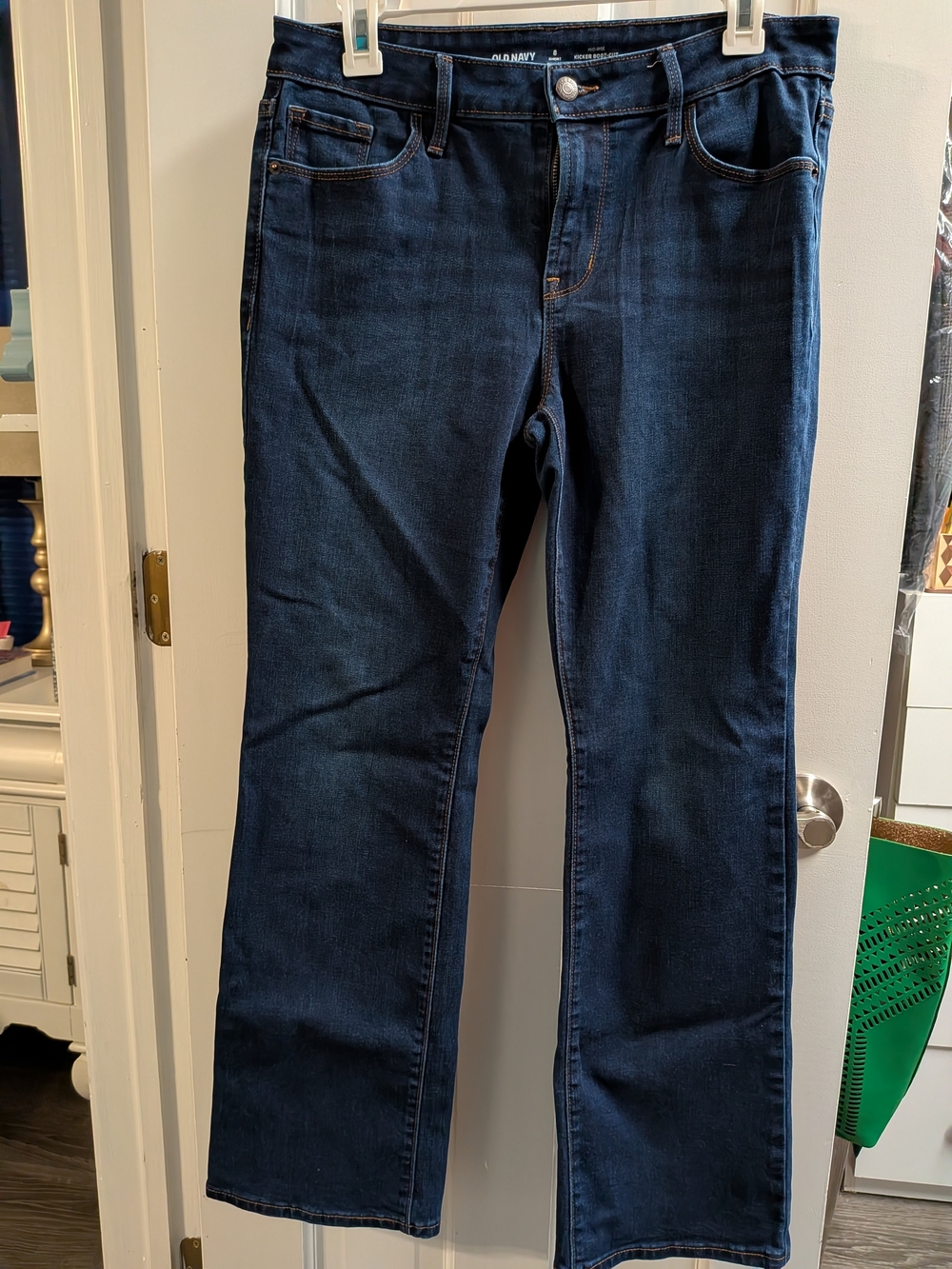 Old Navy Dark Blue Mid-Rise Kicker Boot-Cut Jeans Size 8 Short